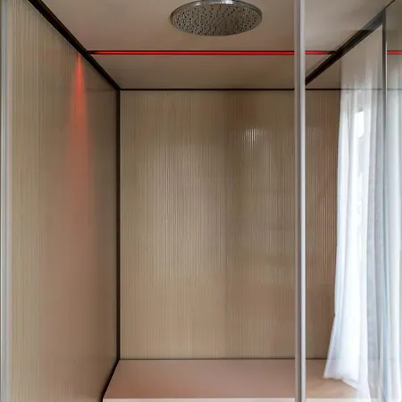 Donna Giacinta Blu Luxury Flat